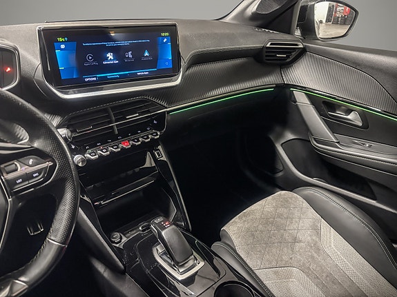 Peugeot e-208 23 of 30