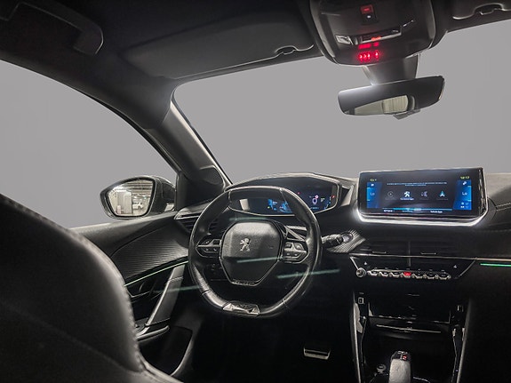 Peugeot e-208 18 of 30