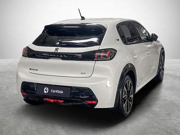 Peugeot e-208 5 of 30