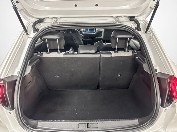 Peugeot e-208 29 of 30