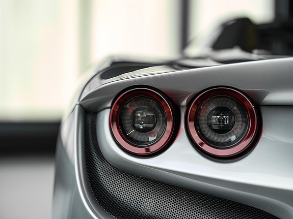 Ferrari F8 Spider 23 of 26