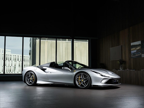 Ferrari F8 Spider 3 of 26