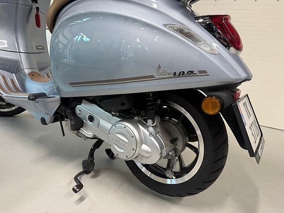 Vespa Primavera 50 Picnic 3 of 8