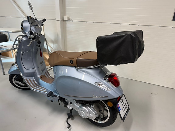 Vespa Primavera 50 Picnic 2 of 8