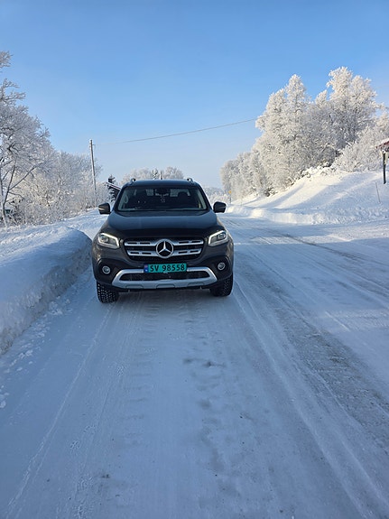 Mercedes-Benz X350 d 2 of 30