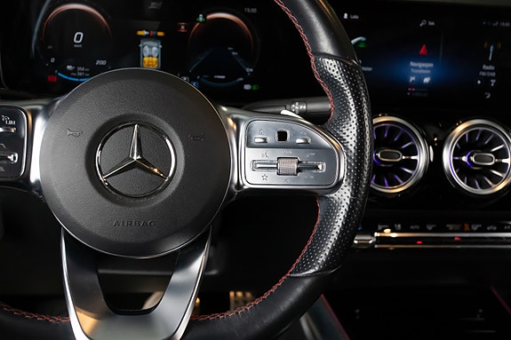 Mercedes-Benz EQA300 17 of 22