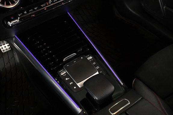 Mercedes-Benz EQA300 19 of 22