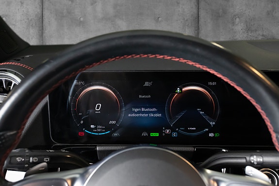 Mercedes-Benz EQA300 21 of 22