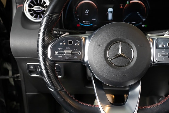Mercedes-Benz EQA300 18 of 22