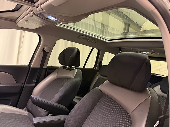 Citroen Grand C4 Picasso 21 of 30