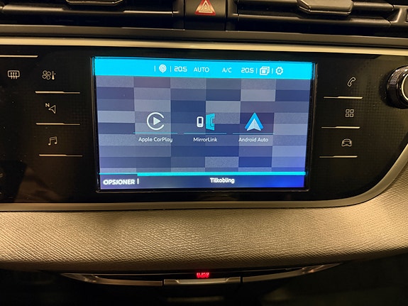 Citroen Grand C4 Picasso 27 of 30