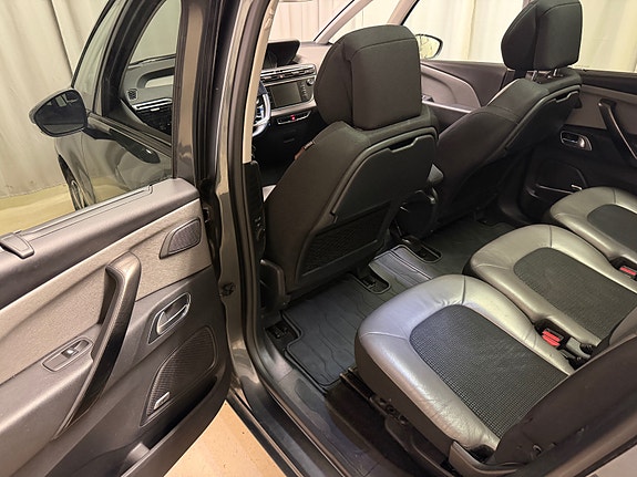 Citroen Grand C4 Picasso 11 of 30