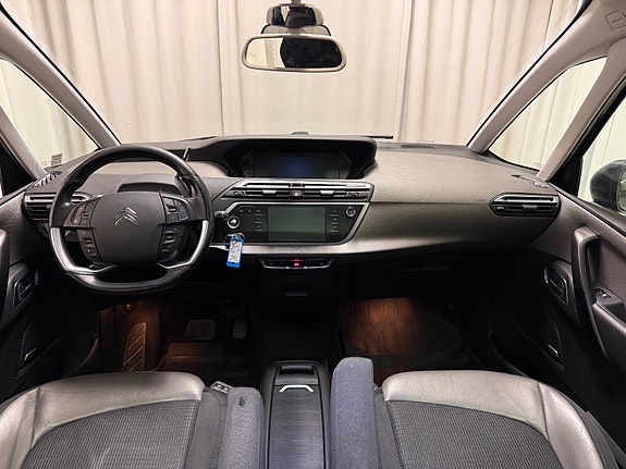 Citroen Grand C4 Picasso 16 of 30