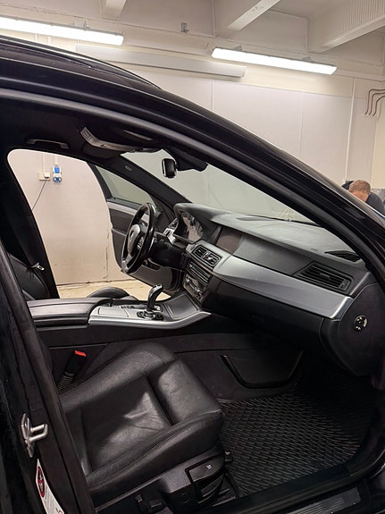 BMW 520d 6 of 10