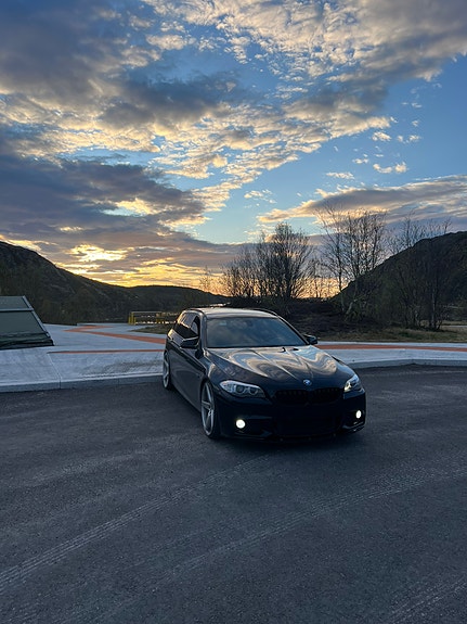 BMW 520d 2 of 10