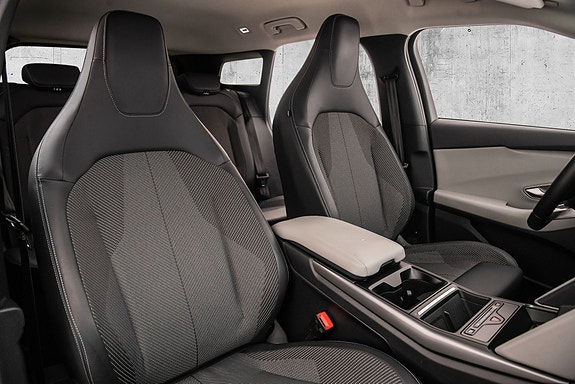 Ford Explorer 26 of 27