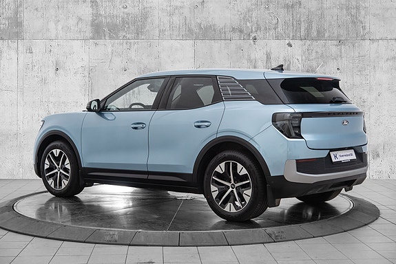 Ford Explorer 3 of 27