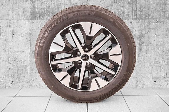 Ford Explorer 13 of 27