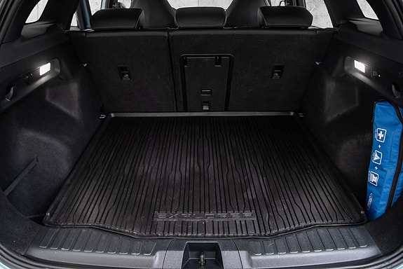 Ford Explorer 10 of 27