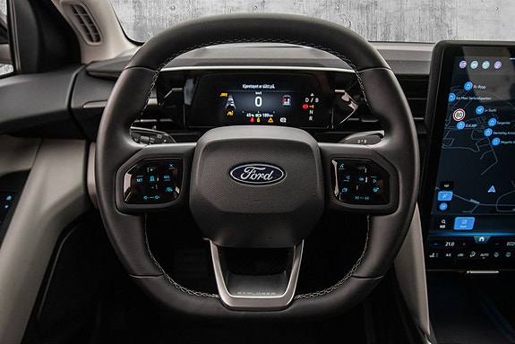 Ford Explorer 21 of 27