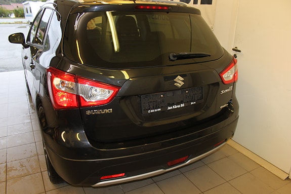 Suzuki SX4 S-Cross 3 of 22