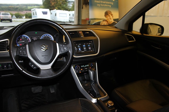 Suzuki SX4 S-Cross 8 of 22
