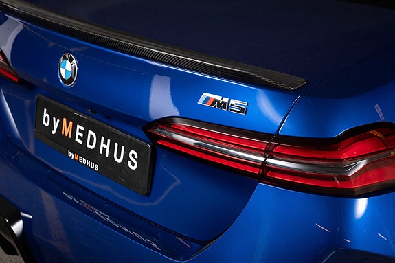 BMW M5 17 of 30