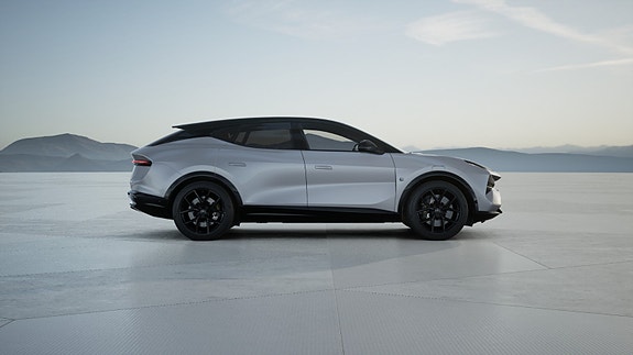 Lotus Eletre 3 of 8