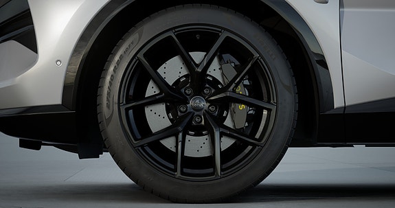 Lotus Eletre 4 of 8