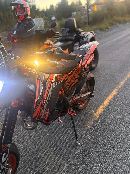 KTM 125 EXC 2 of 6