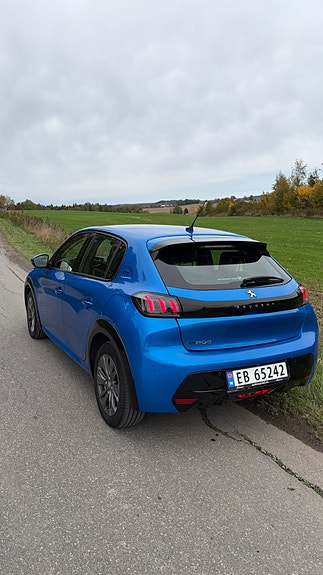 Peugeot 208 6 of 13