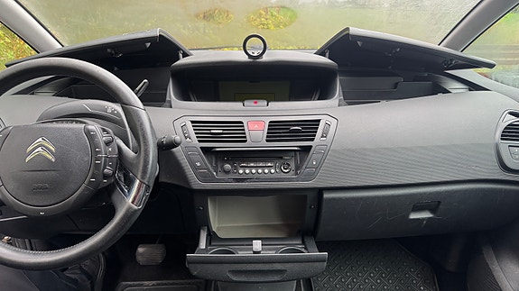 Citroen Grand C4 Picasso 18 of 19