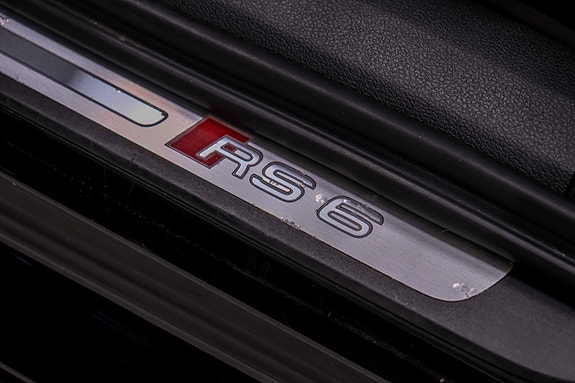 Audi RS6 24 of 30