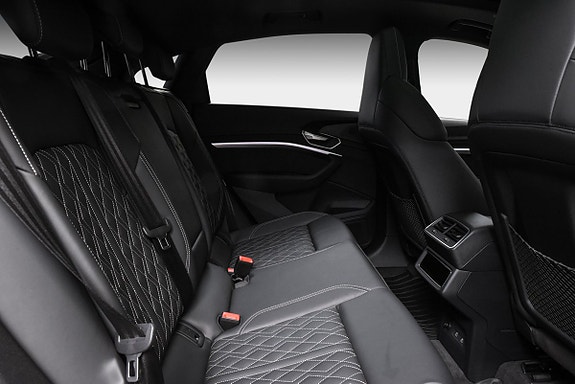 Audi SQ8 e-tron 21 of 22