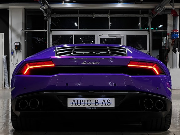 Lamborghini Huracan 4 of 30