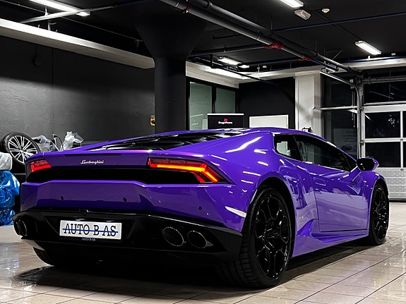 Lamborghini Huracan 5 of 30