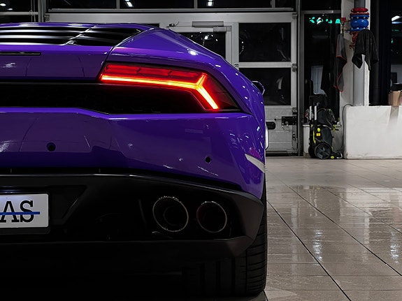 Lamborghini Huracan 17 of 30