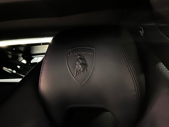Lamborghini Huracan 29 of 30