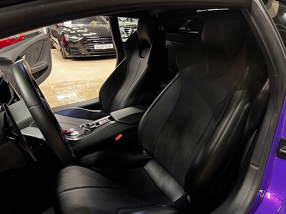 Lamborghini Huracan 27 of 30