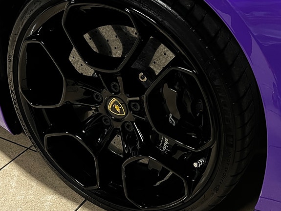 Lamborghini Huracan 22 of 30