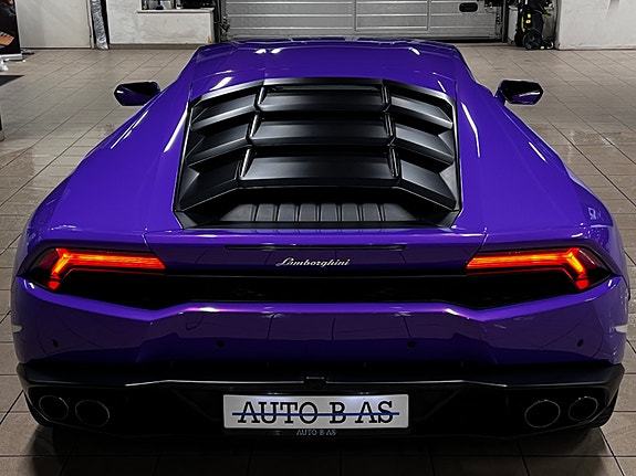 Lamborghini Huracan 14 of 30