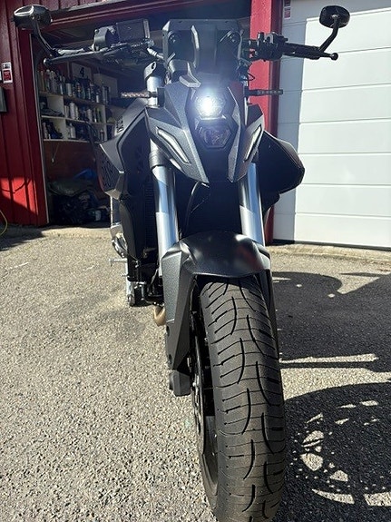 Suzuki GSX-8S 5 of 16