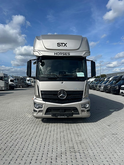 Mercedes-Benz Actros S 1832 - STX Påbygg til 4 hester pop out, push up boavdeling 11 of 22