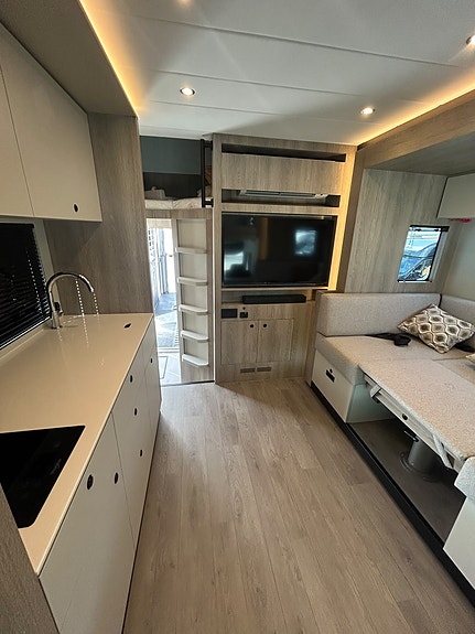 Mercedes-Benz Actros S 1832 - STX Påbygg til 4 hester pop out, push up boavdeling 22 of 22