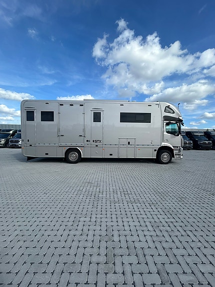 Mercedes-Benz Actros S 1832 - STX Påbygg til 4 hester pop out, push up boavdeling 6 of 22