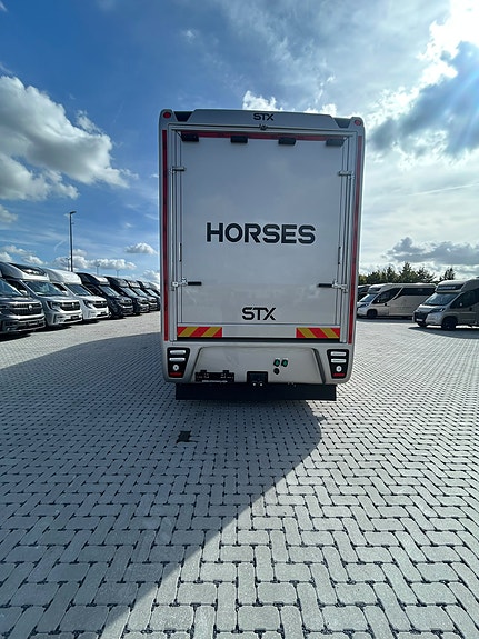 Mercedes-Benz Actros S 1832 - STX Påbygg til 4 hester pop out, push up boavdeling 12 of 22