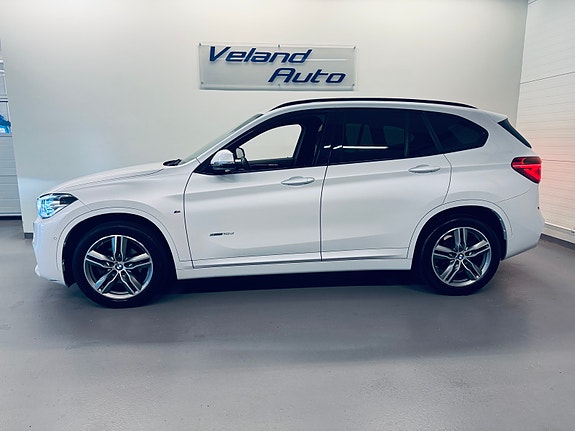 BMW X1 3 of 28