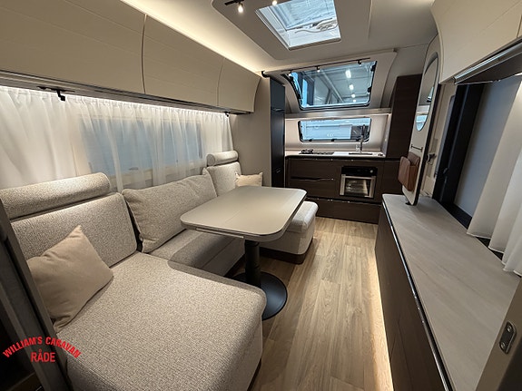 Adria ALPINA 663 HT 9 of 28