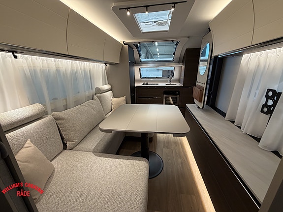 Adria ALPINA 663 HT 10 of 28