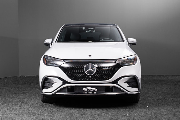 Mercedes-Benz EQE350 4 of 30